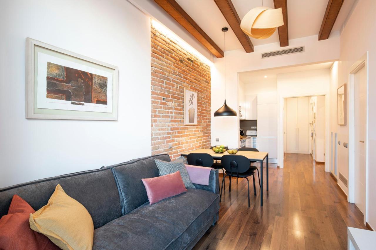 Aspasios Market Balconies Apartments Barcelona Exterior photo