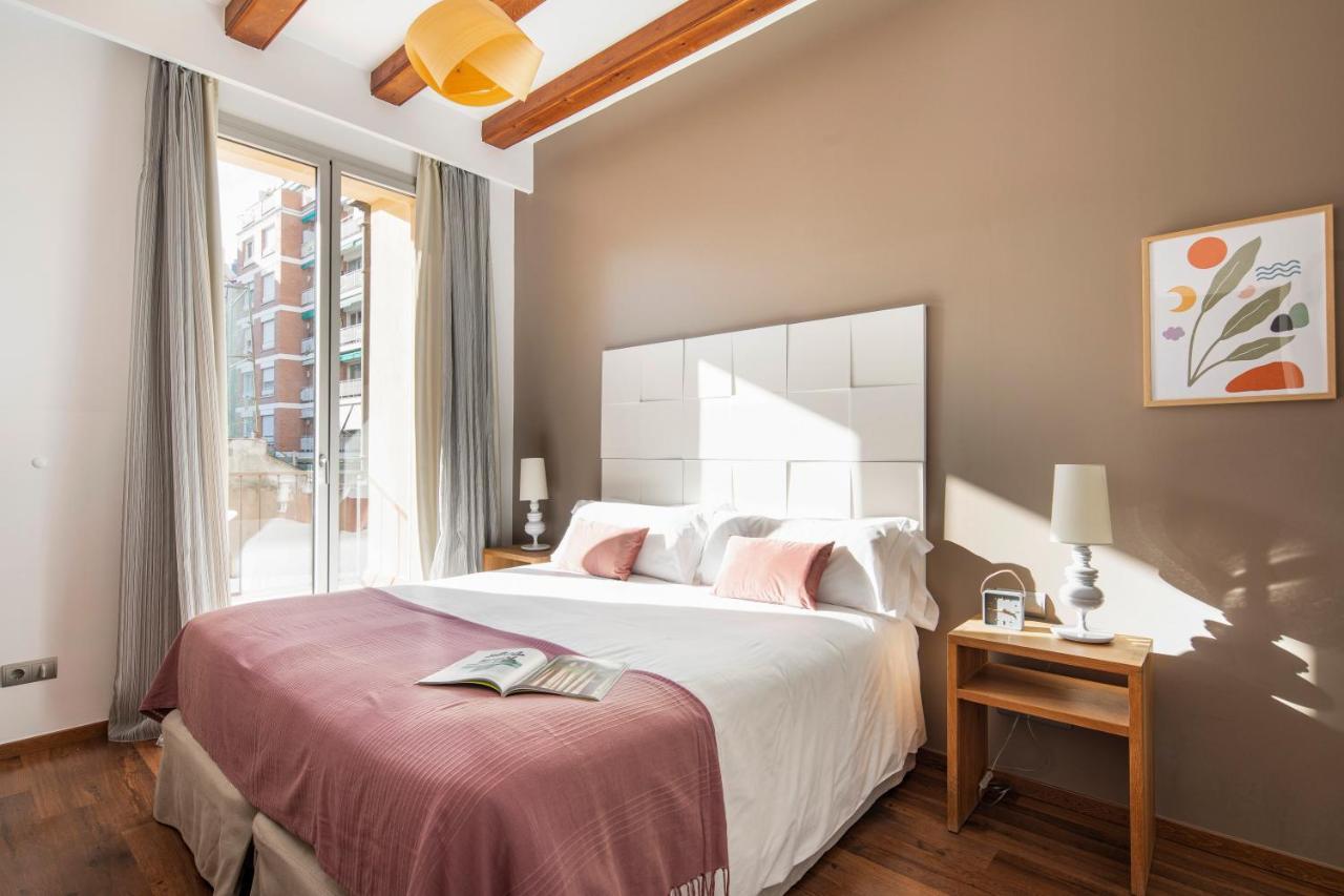 Aspasios Market Balconies Apartments Barcelona Exterior photo